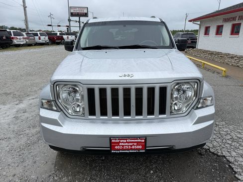 Used 2011 Jeep Liberty Sport w/ Popular Equipment Group AWD/4WD image 8