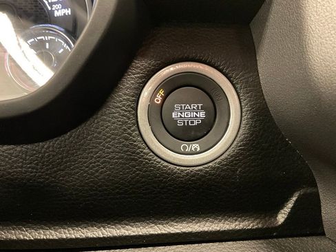 Used 2025 RAM 1500 Big Horn image 34