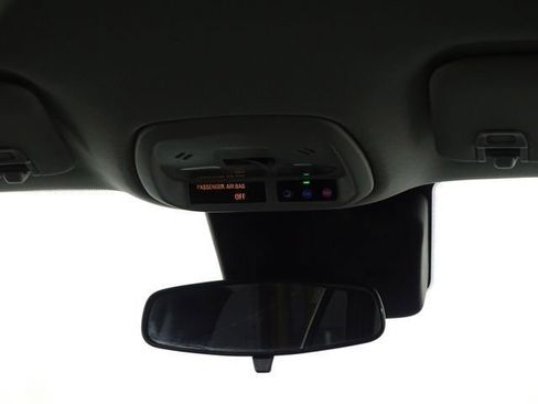 Used 2024 Chevrolet Trax LS image 28