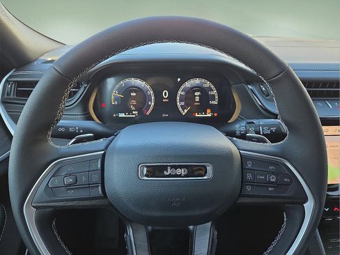 New 2026 Jeep Grand Cherokee L Limited image 24