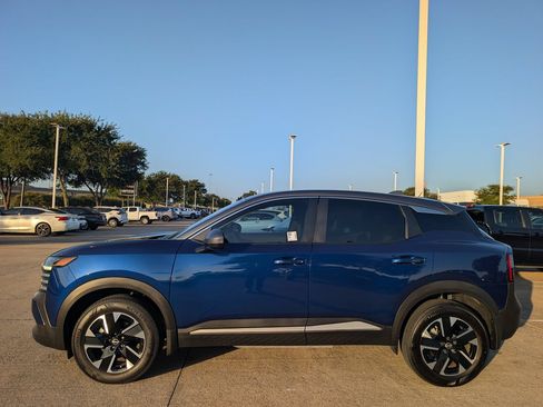 Certified 2025 Nissan Kicks SV w/ Charging Package AWD/4WD image 3