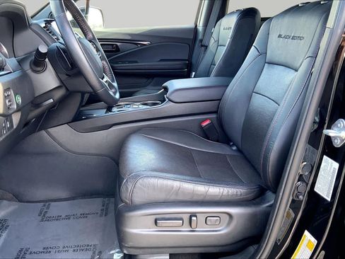 Used 2024 Honda Passport Black Edition image 7
