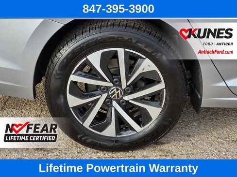 Used 2024 Volkswagen Jetta S image 10