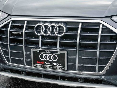 Used 2023 Audi Q5 2.0T Premium w/ Convenience Package image 8