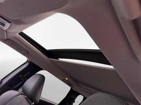 Used 2024 Mitsubishi Outlander 4WD Plug-In Hybrid image 23