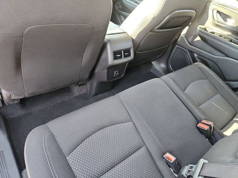 Certified 2022 GMC Terrain SLE image 11