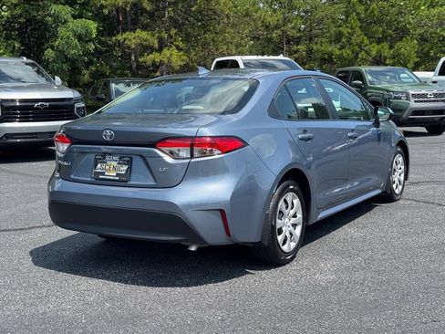 Used 2025 Toyota Corolla LE FWD image 3