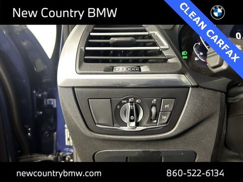 Used 2025 BMW X4 xDrive30i w/ Premium Package image 18