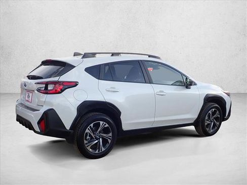Certified 2025 Subaru Crosstrek 2.0i Premium image 4