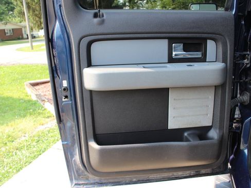 Used 2014 Ford F150 XLT w/ Equipment Group 302A Luxury AWD/4WD image 30