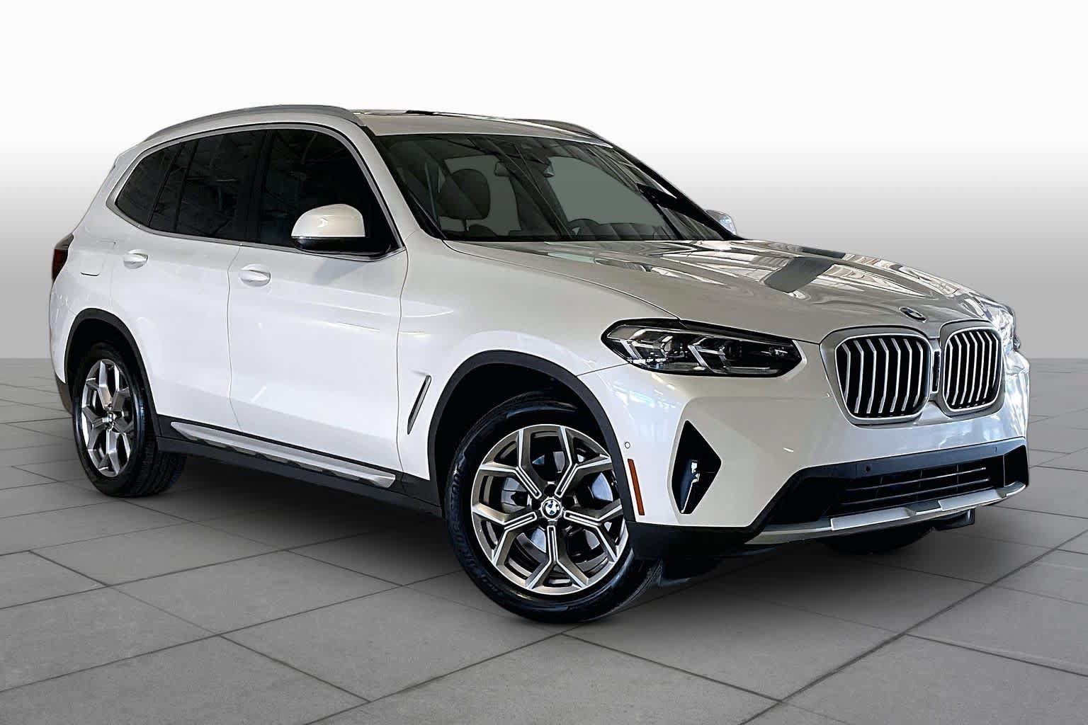 Used 2024 BMW X3 sDrive30i w/ Convenience Package RWD image 2