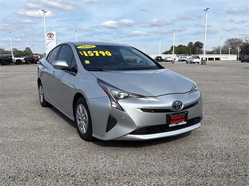 Used 2016 Toyota Prius Four w/ Advanced Technology Package image 7