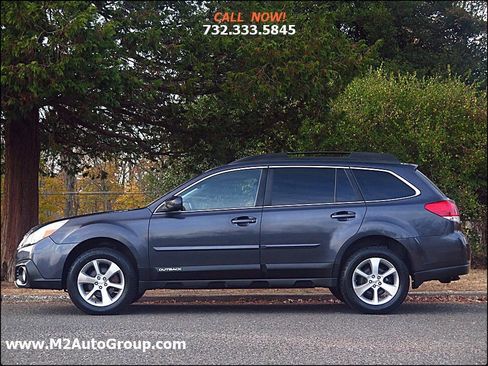 Used 2013 Subaru Outback 2.5i Limited w/ Moonroof Pkg AWD/4WD image 2