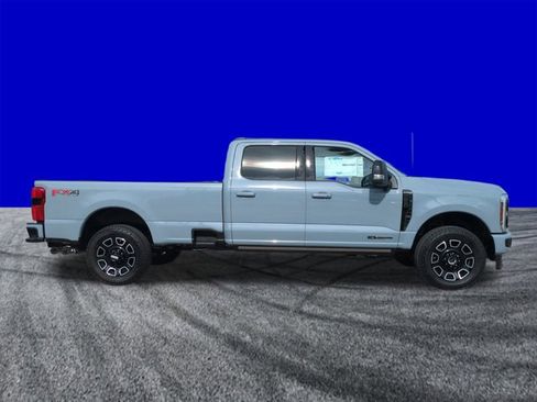 New 2026 Ford F250 Platinum image 3