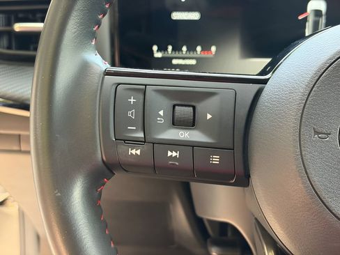 Used 2026 Nissan Kicks SR AWD/4WD image 17