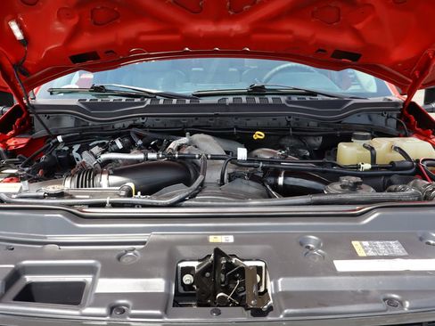 Used 2021 Ford F550 4x4 Regular Cab Super Duty image 41