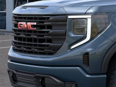 New 2026 GMC Sierra 1500 Elevation image 13