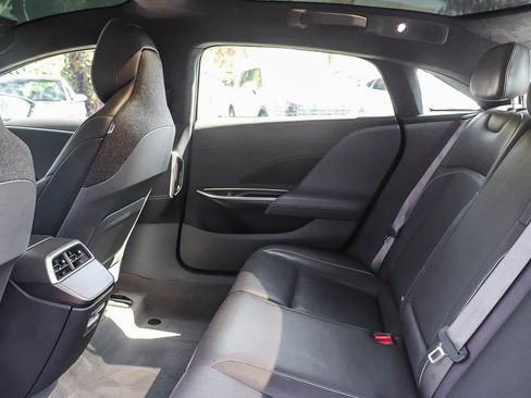 Used 2024 Lucid Air Touring AWD/4WD image 14