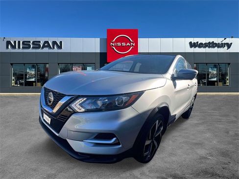 Used 2022 Nissan Rogue Sport SL image 4