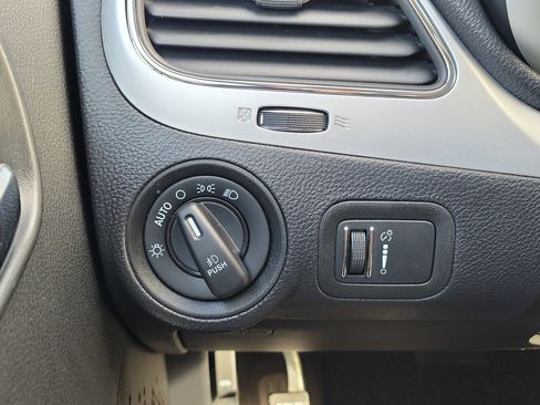 Used 2018 Dodge Journey GT image 24