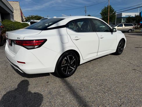 Used 2024 Nissan Sentra SV FWD image 31