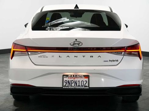 Used 2023 Hyundai Elantra Blue FWD image 4