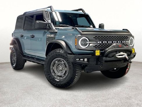 Used 2023 Ford Bronco Everglades image 1