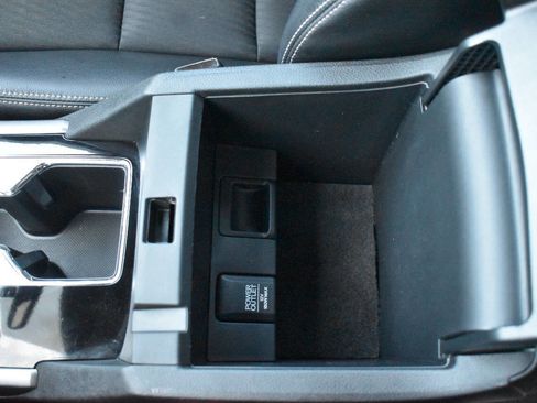 Used 2016 Honda Accord Sport image 27