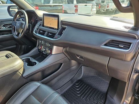 Used 2021 Chevrolet Tahoe RST w/ Luxury Package AWD/4WD image 33