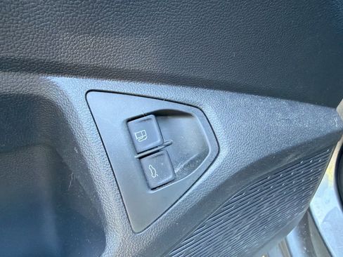 Used 2024 Volkswagen Jetta SE w/ Panoramic Sunroof Package image 24