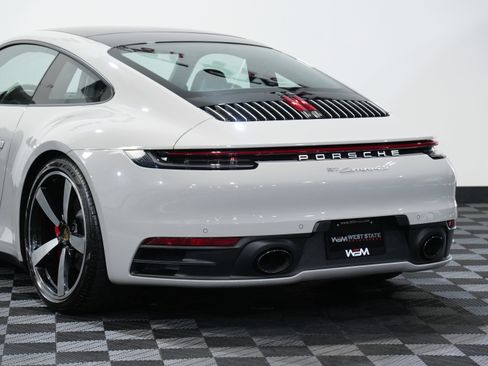 Used 2020 Porsche 911 Carrera 4S image 17