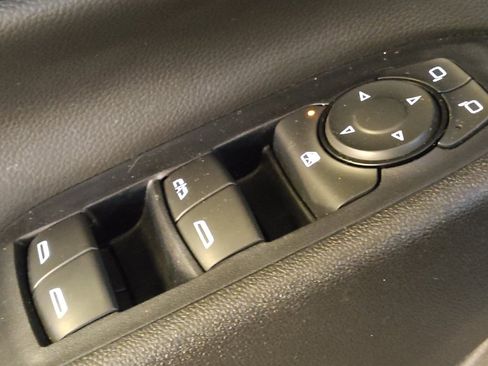 Used 2020 Chevrolet Equinox Premier image 27