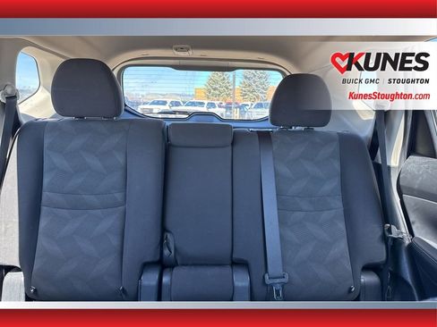 Used 2016 Nissan Rogue S FWD image 26