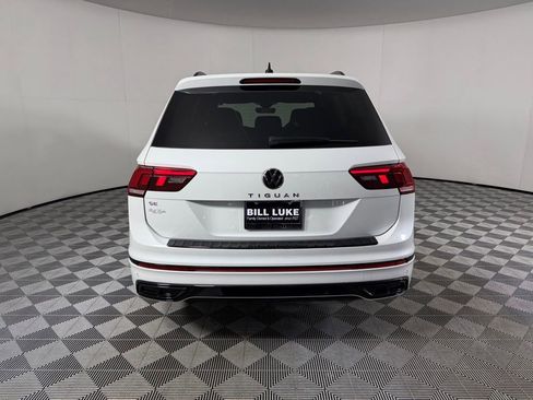 Used 2024 Volkswagen Tiguan SE R-Line FWD image 9