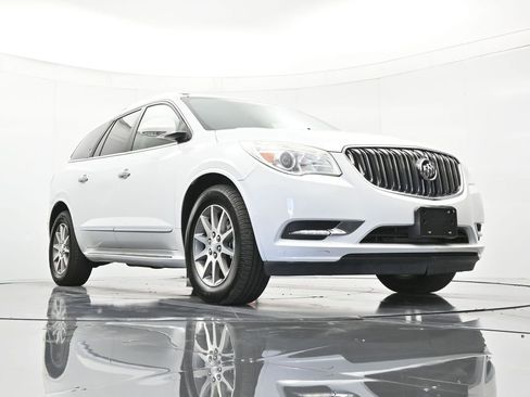 Used 2016 Buick Enclave Leather FWD image 38