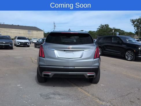 Used 2024 Cadillac XT5 Premium Luxury w/ LPO, Floor Liner Package FWD image 5