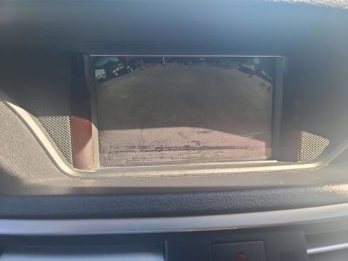 Used 2011 Mercedes-Benz E 350 4MATIC Sedan image 23