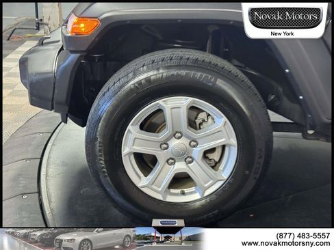 Used 2022 Jeep Wrangler Unlimited Sport image 5