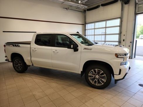 Used 2022 Chevrolet Silverado 1500 RST image 3