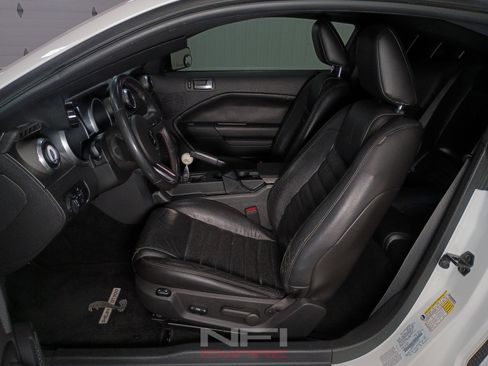 Used 2007 Ford Mustang Shelby GT500 RWD image 31