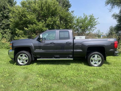 Used 2015 Chevrolet Silverado 2500 LT w/ LT Convenience Package AWD/4WD image 4
