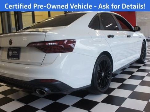 Used 2024 Volkswagen Jetta GLI 40th Anniversary Edition FWD image 12