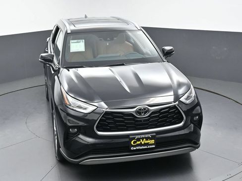 Used 2026 Toyota Highlander Platinum AWD/4WD image 43