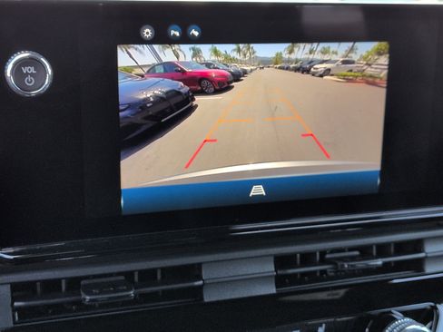 Used 2025 Honda Prologue Touring image 25