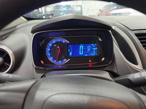 Used 2016 Chevrolet Trax LS AWD/4WD image 15