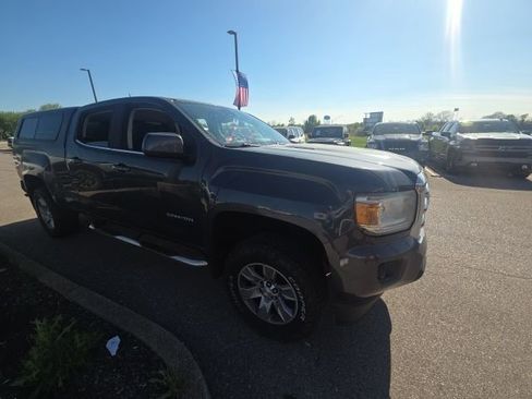 Used 2017 GMC Canyon SLE w/ SLE Convenience Package image 8