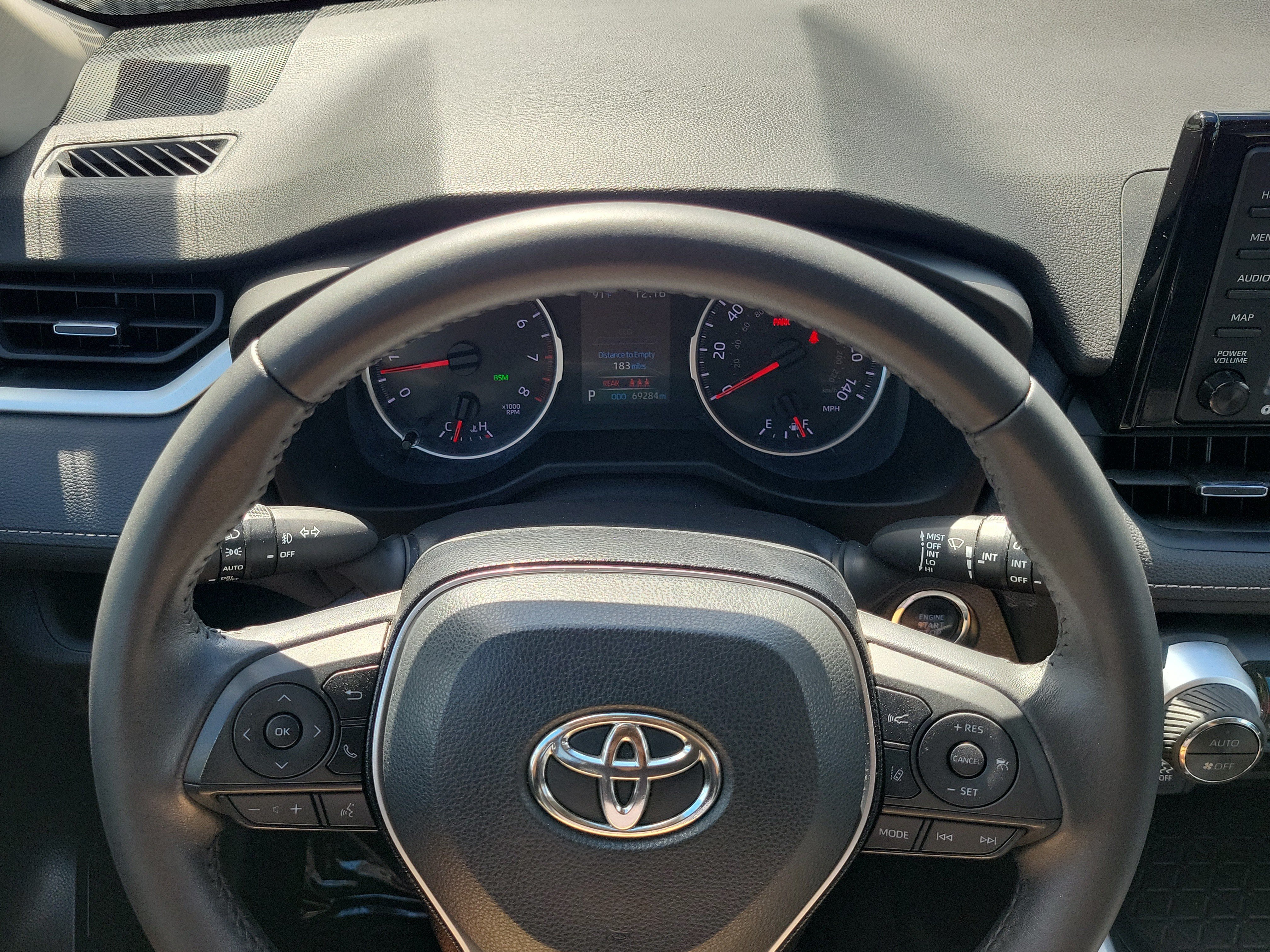 Used 2021 Toyota RAV4 XLE Premium FWD image 22