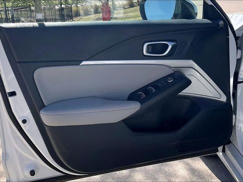 Certified 2023 Acura Integra Base image 21