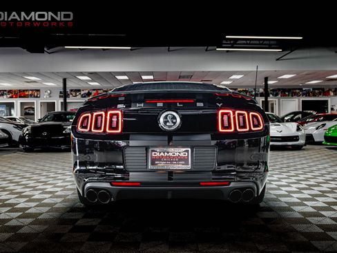 Used 2013 Ford Mustang Shelby GT500 RWD image 19