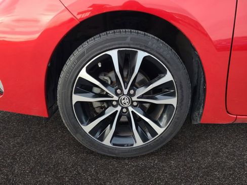 Used 2019 Toyota Corolla SE FWD image 14